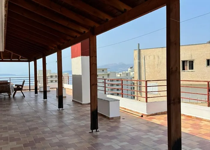 Seaview Penthouse In - Near The *